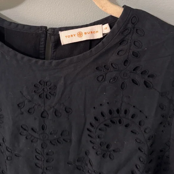 Tory Burch Women’s Mariana Eyelet Embroidered Black Blouse Scalloped Edges S - Picture 5 of 6